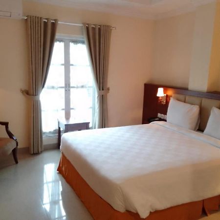 Le Semar Hotel Karawaci Dahung Exterior photo