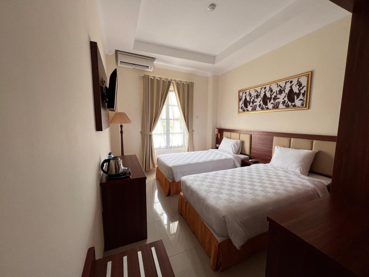 Le Semar Hotel Karawaci Dahung Exterior photo