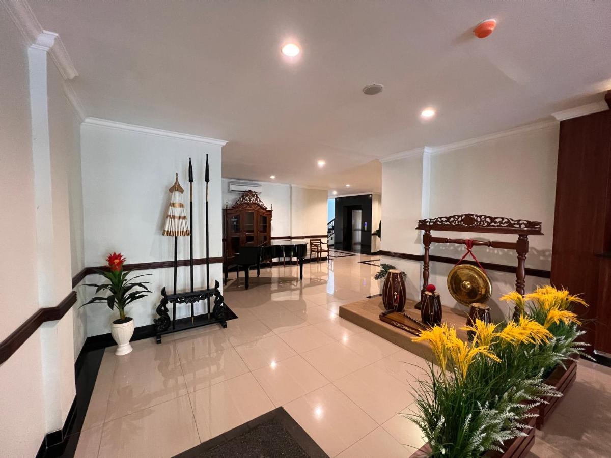 Le Semar Hotel Karawaci Dahung Exterior photo