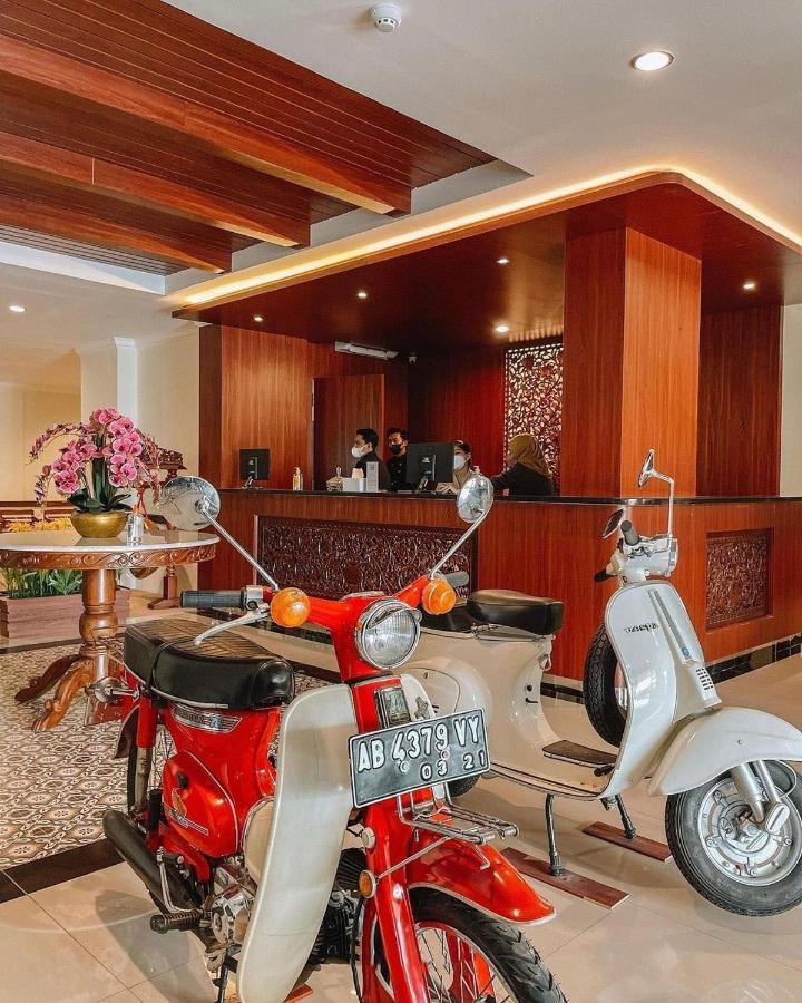 Le Semar Hotel Karawaci Dahung Exterior photo